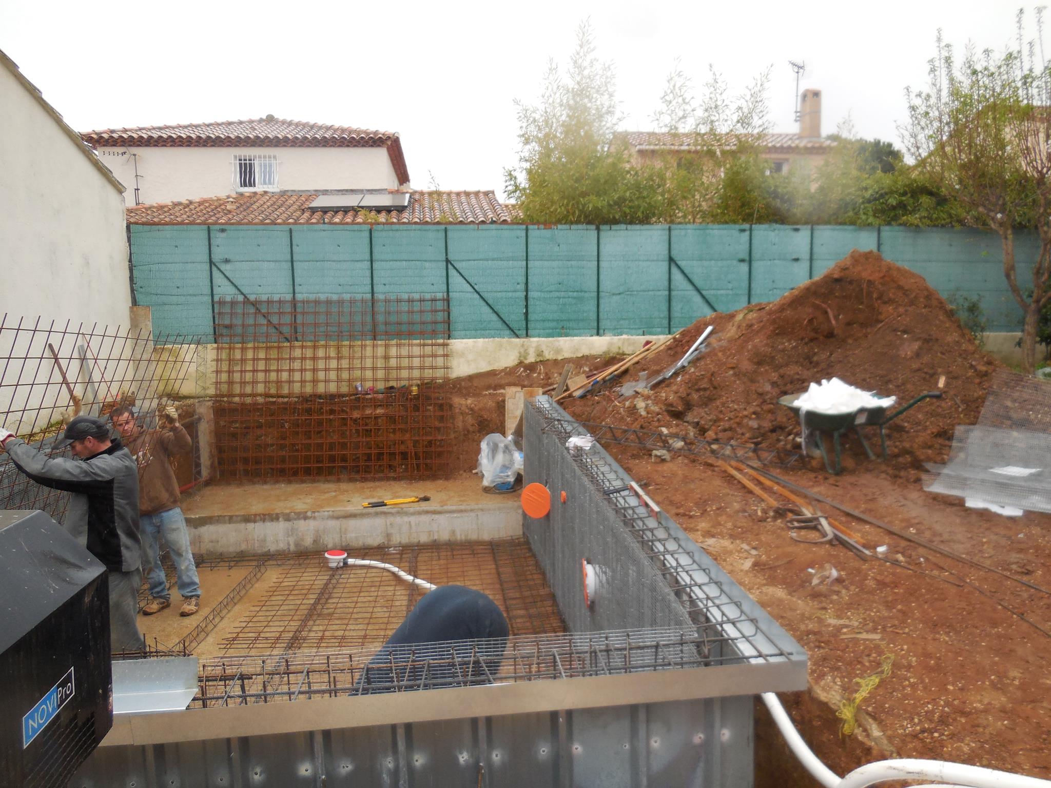 construction de piscine sur mesure dans le Var