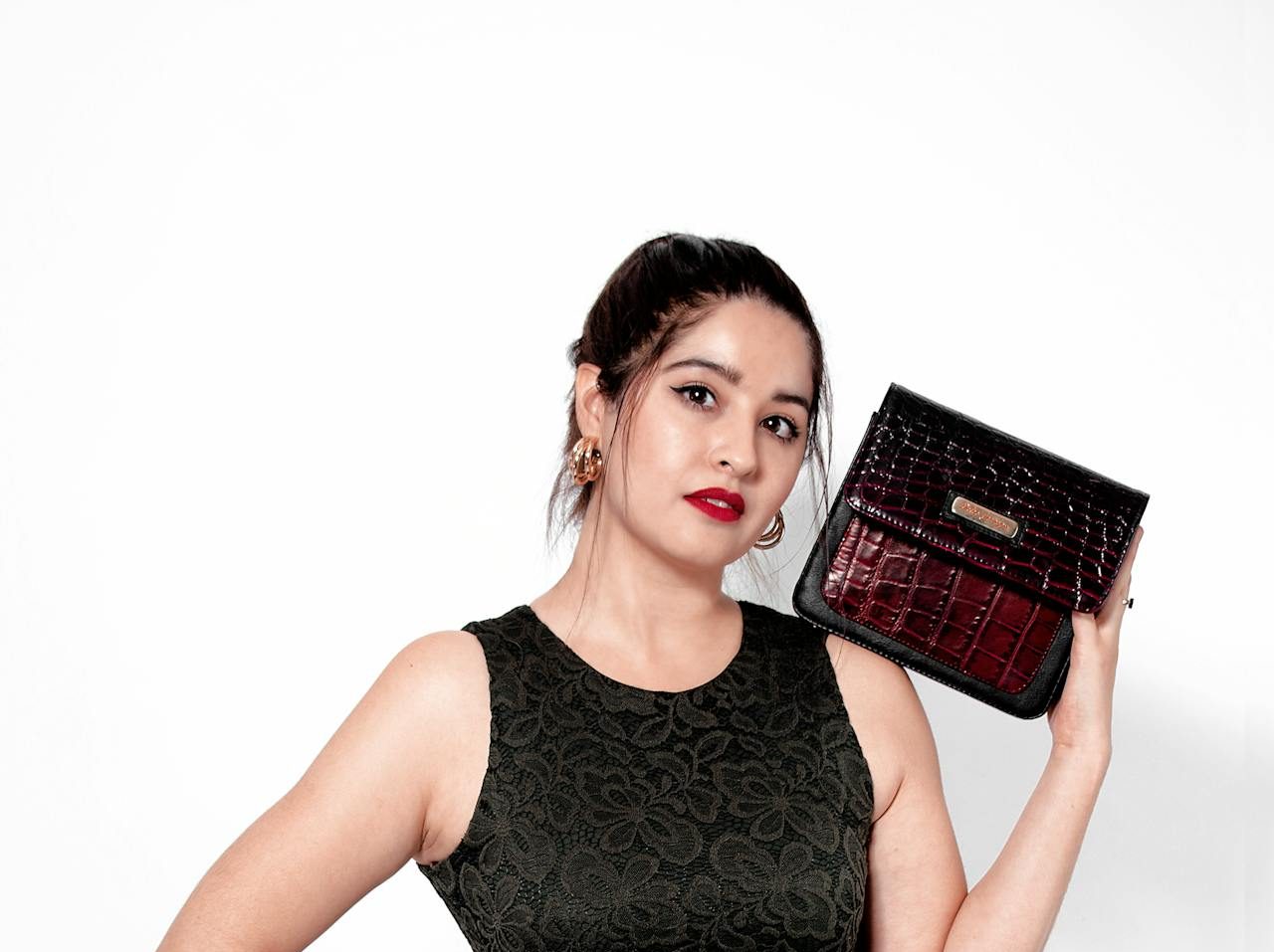 Envie d'une pochette de soirée fashion ? Rendez-vous sur acces-soirs.com.