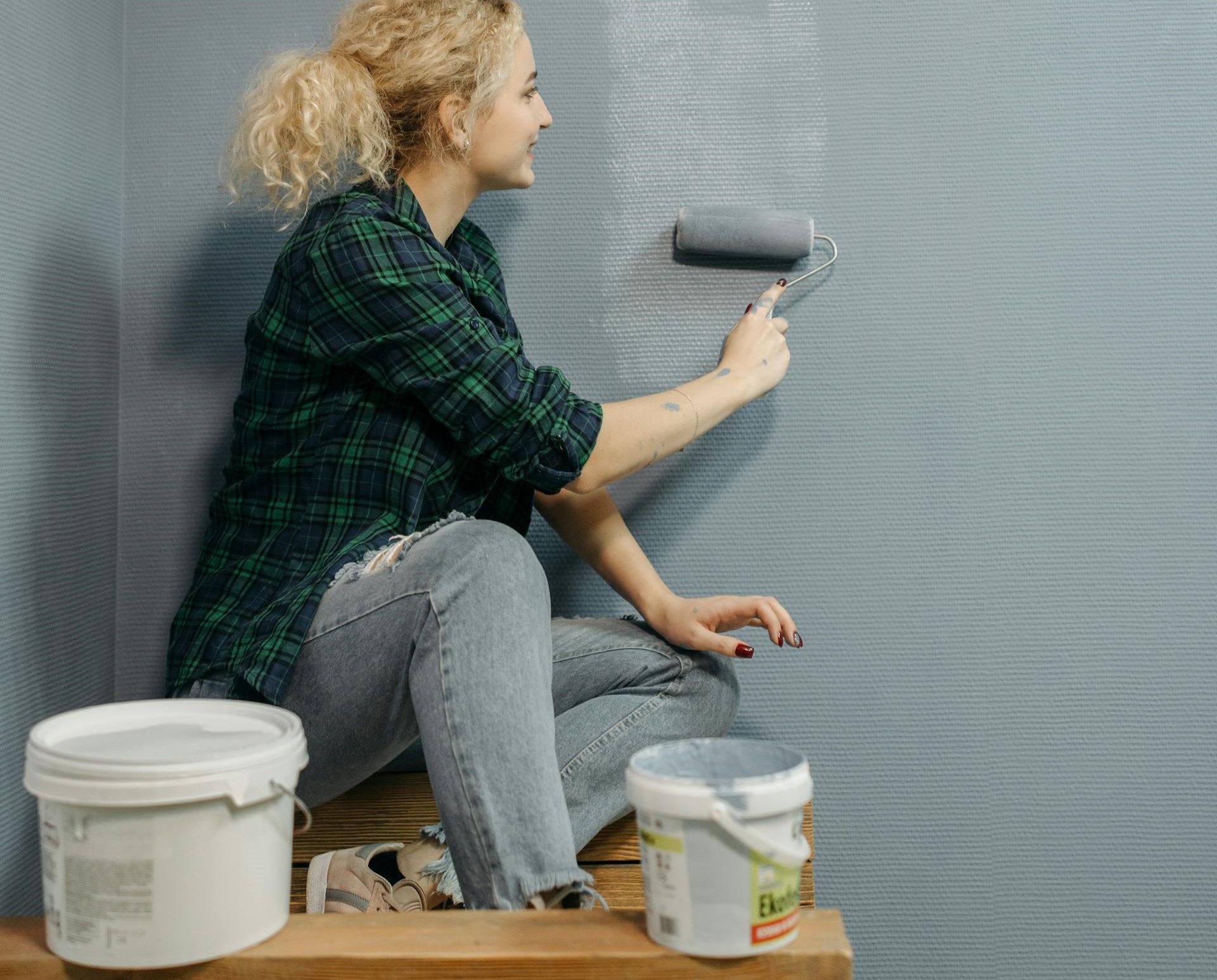 Laquée, mate, satinée ou brillante : comment choisir une bonne peinture de finition ?