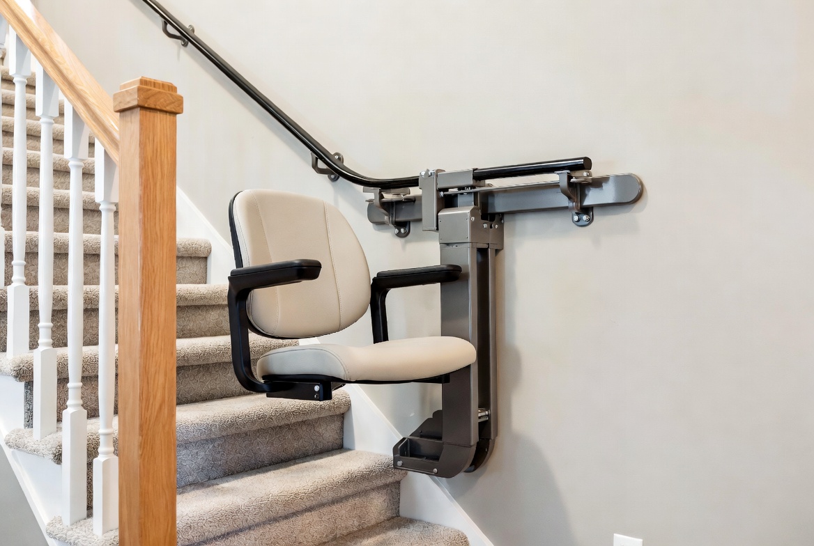 Treppenlifte in Deutschland: Anbieter, Modelle & Preise im Vergleich